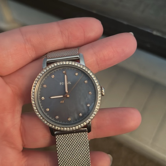 Womens FOSSIL Watch - Picture 5 of 5